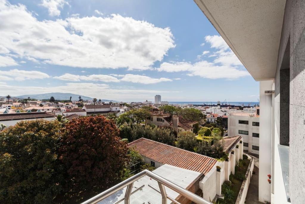 Penthouse City Center Apartment Ponta Delgada المظهر الخارجي الصورة